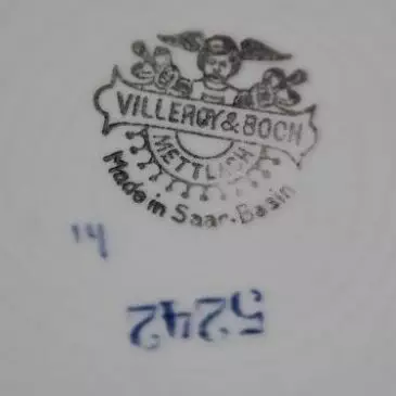 VILLEROY& BOCH  “delfts blauw”, Doorsnede 40 cm. In goede staat No. 5242 - Afbeelding 2