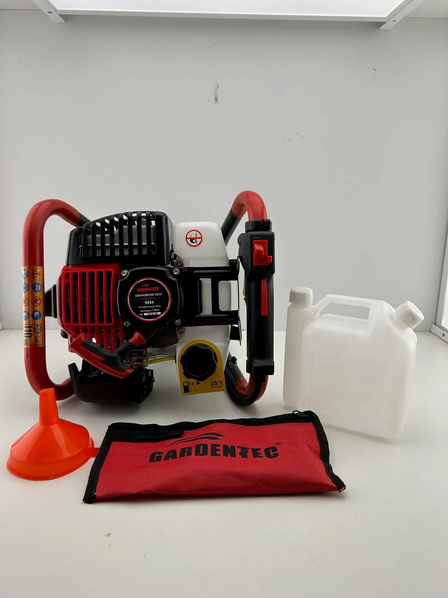 Gartentec grondboor 52 cc 1.45 kW en 3000 rpm (toerental)