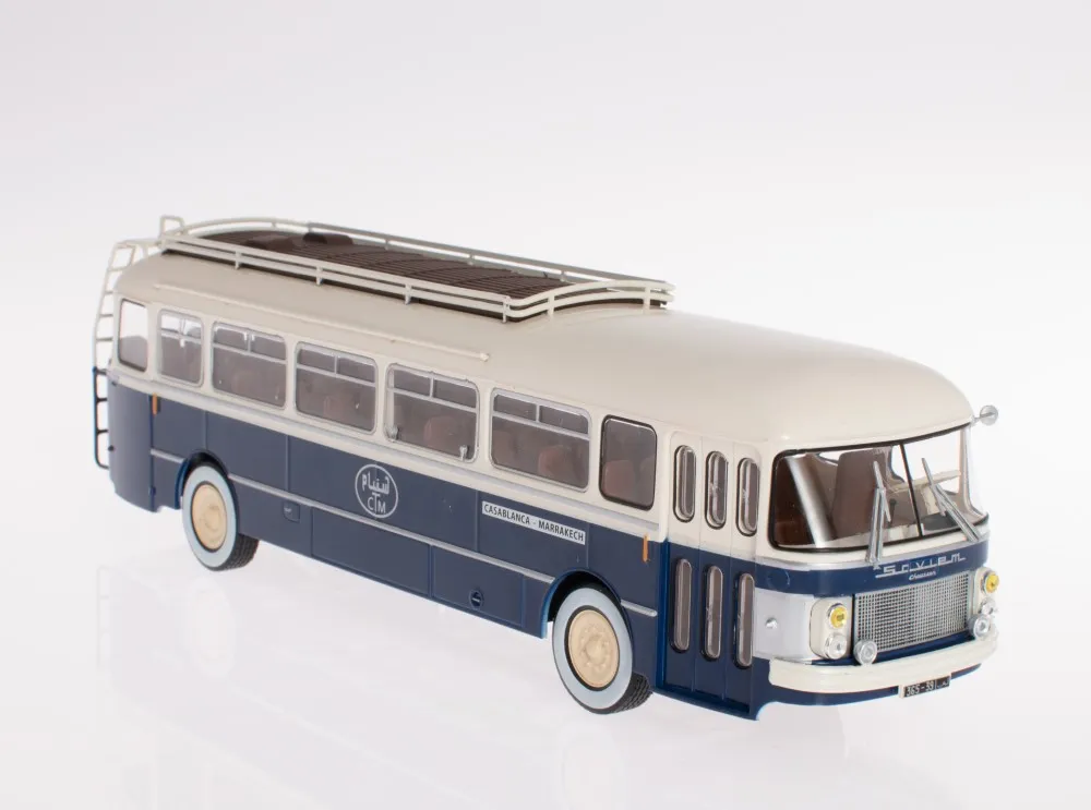 ACBUS094 Bus of the World 1:43 scale Saviem Chausson SC1 (1960) France